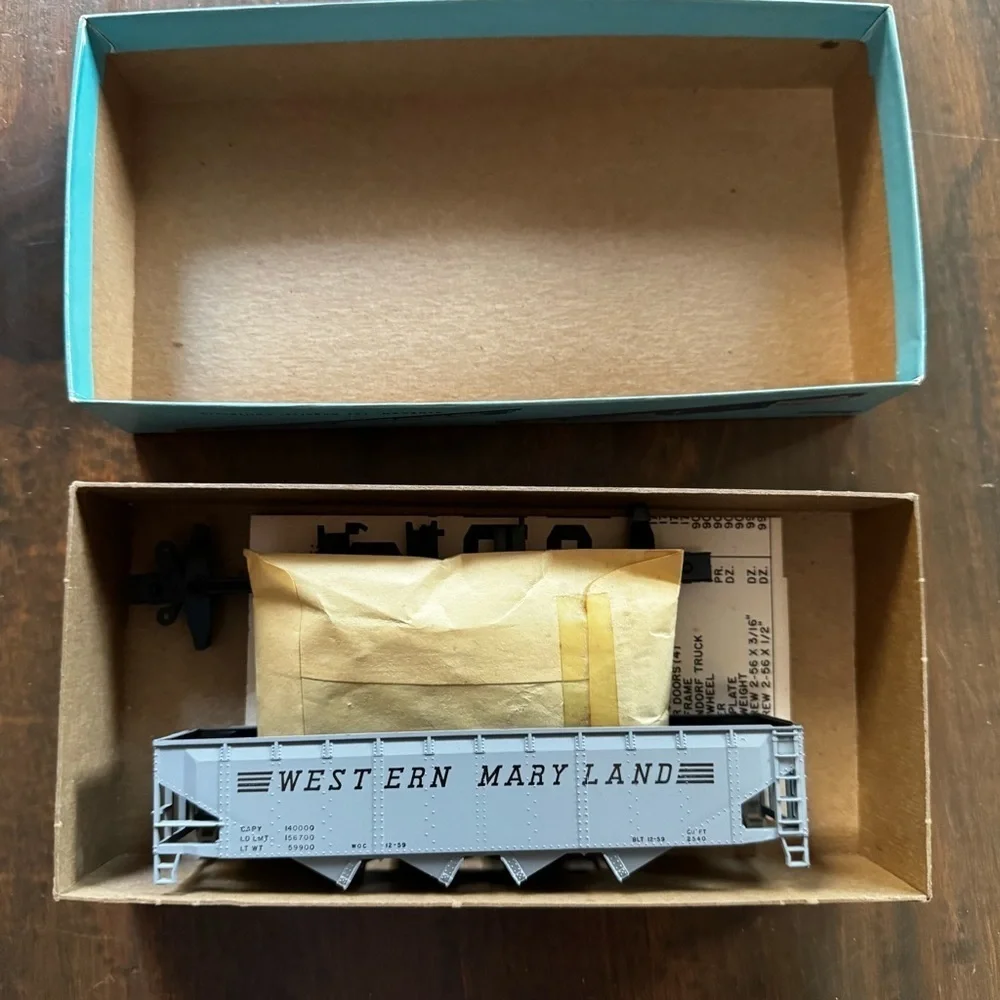 ATHEARN-#1757-WESTERN MARYLAND-4-BAY HOPPER CAR-BUILT KIT-LOT B-HO SCALE
